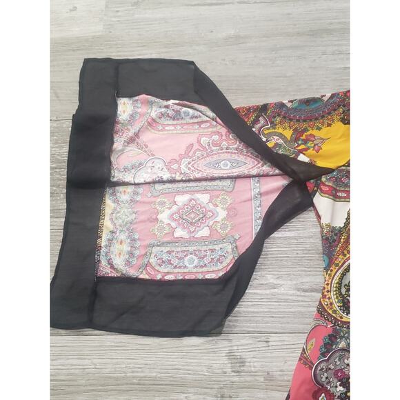 Jennie & Marlis Paisley Geometric Open Underneath Bell 3/4 Sleeve Blouse Top - Picture 5 of 10